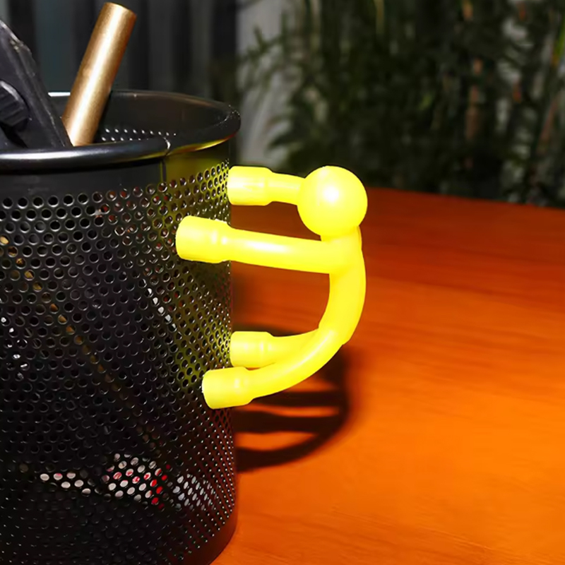 ノベルティミニヒューマノイド冷蔵庫マグネットマンカラフルな磁 - Sports Equipment Locker のレビューと価格